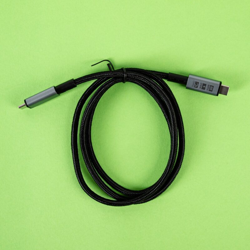 GIZZU 240W 20Gbps Type-C 2m Cable